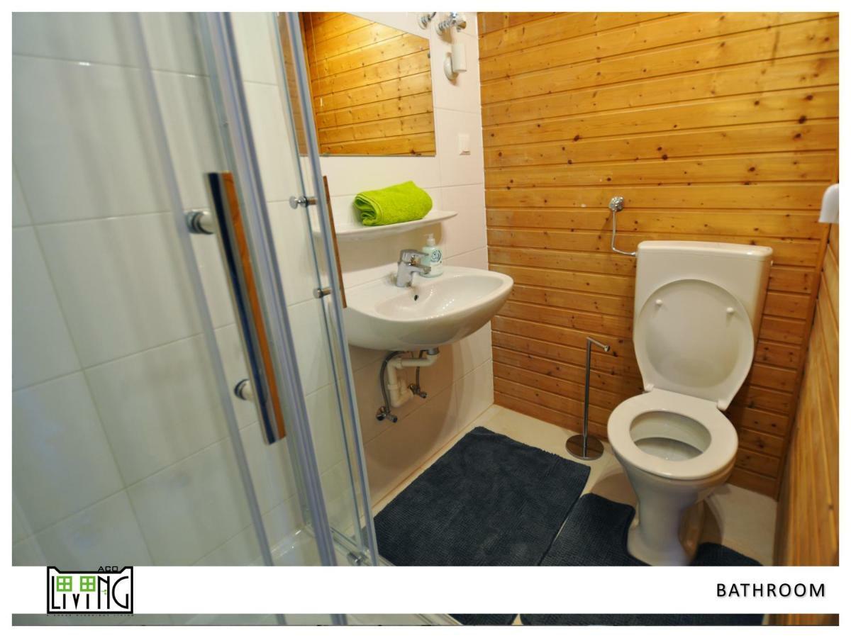 Aco Living - A Cheap Overnight Klagenfurt am Woerthersee Ngoại thất bức ảnh