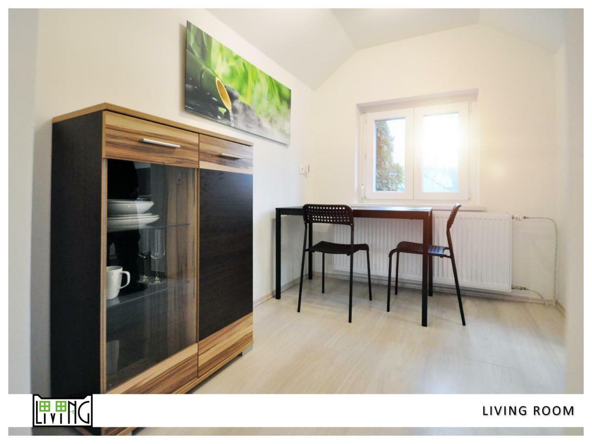 Aco Living - A Cheap Overnight Klagenfurt am Woerthersee Ngoại thất bức ảnh